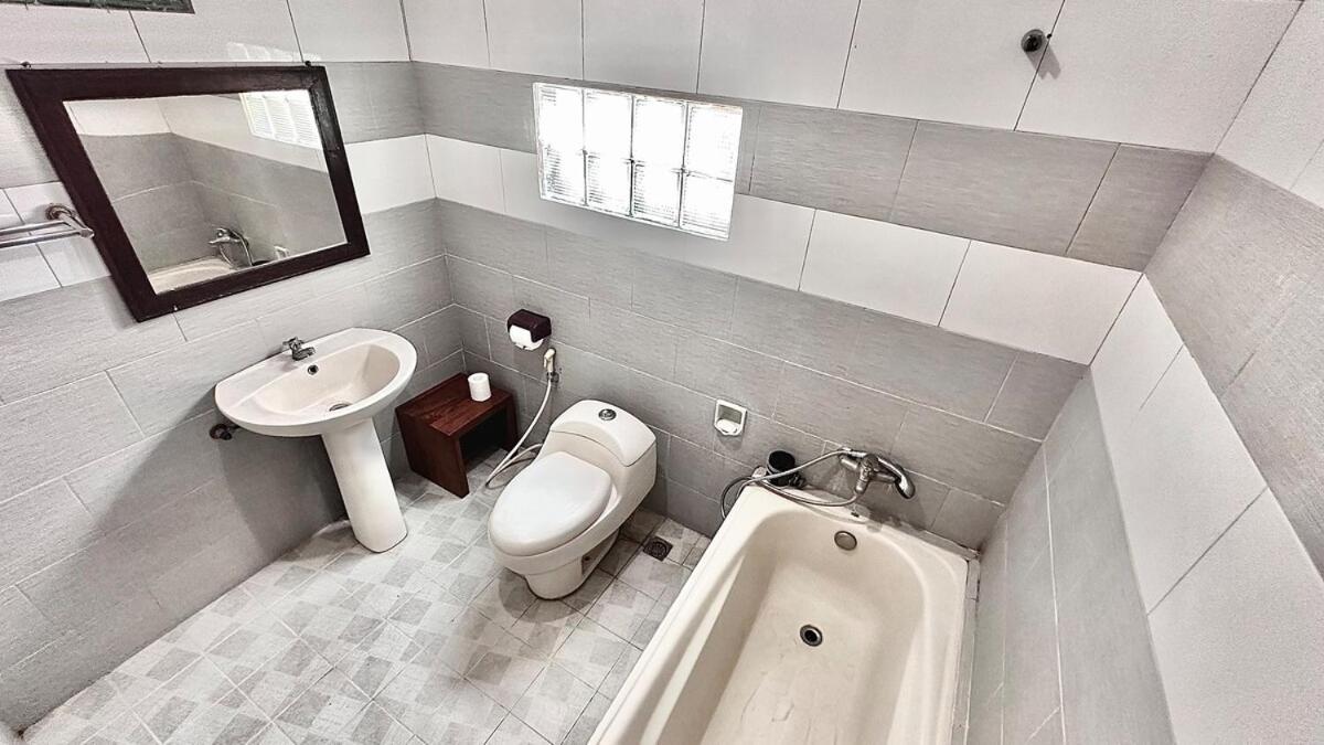 2bd Penestanan